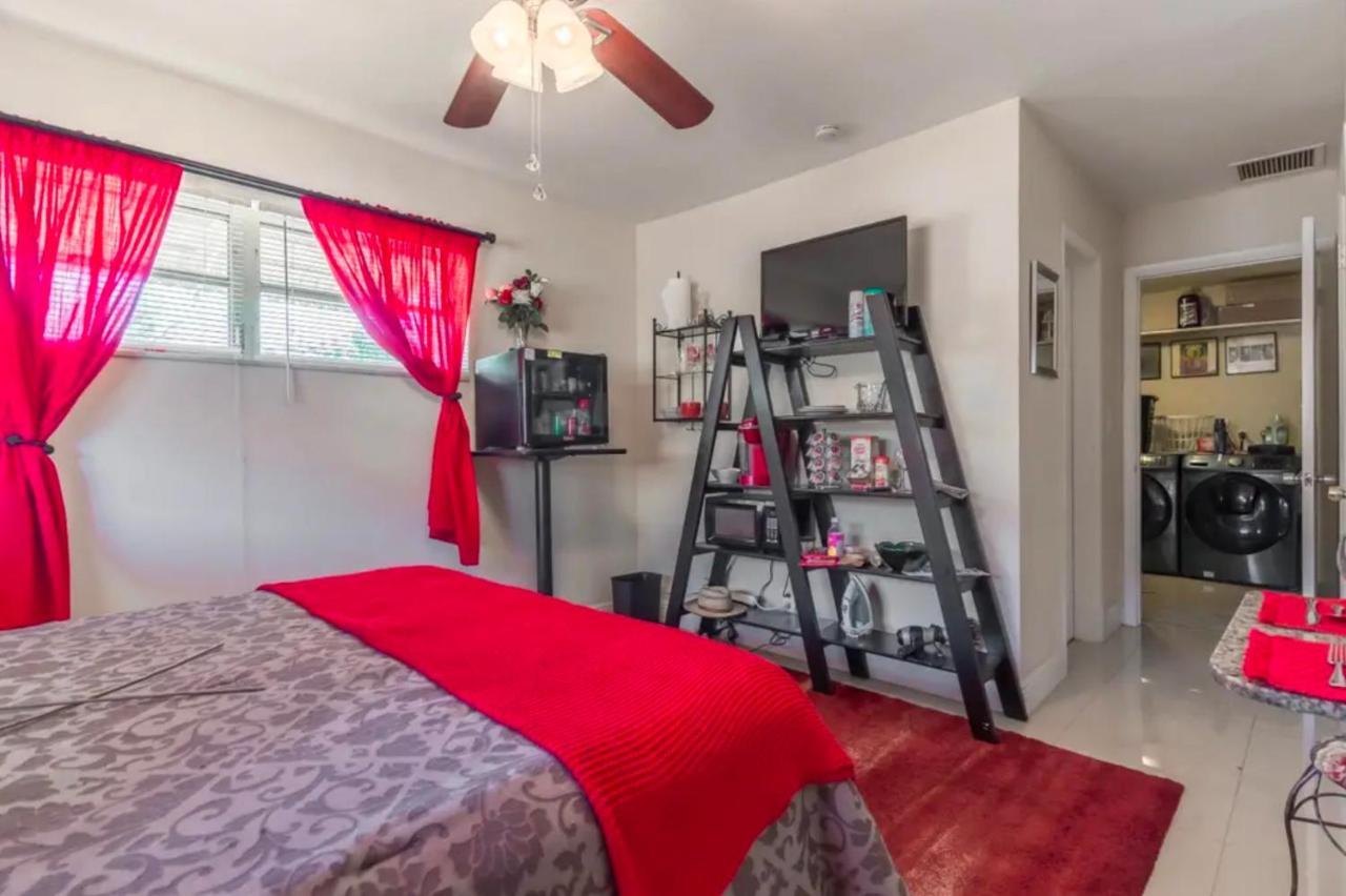 Sherry'S Place Home & Apartments Dania Beach Pokoj fotografie
